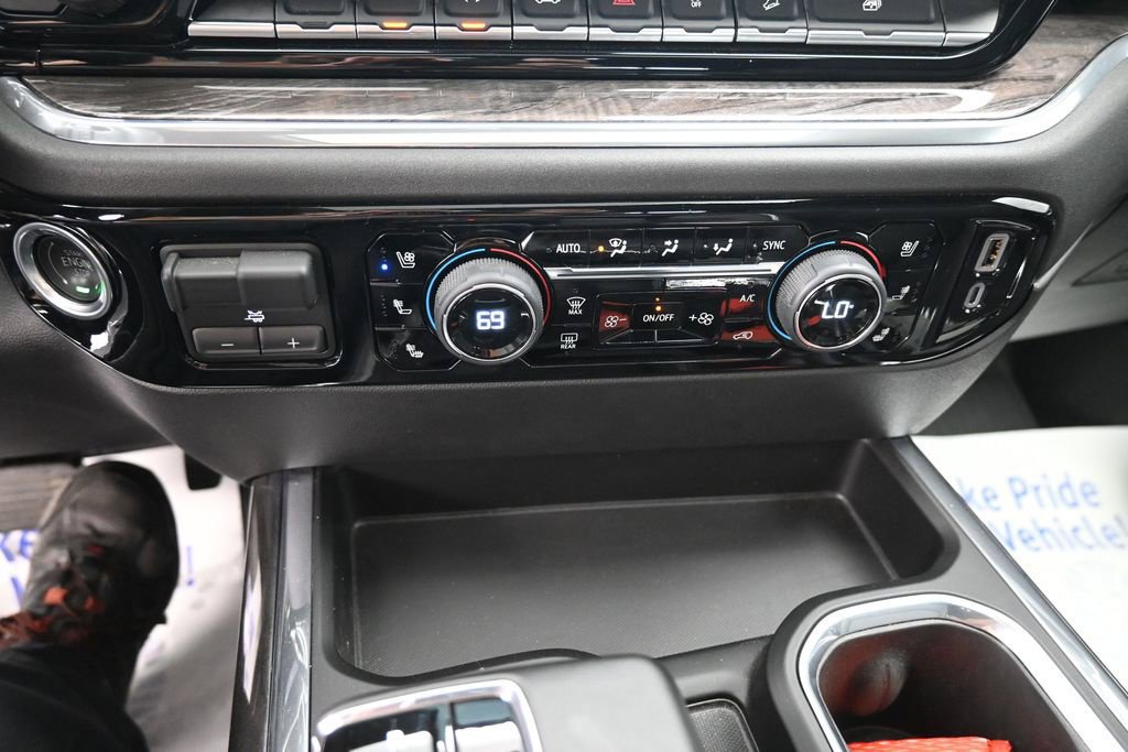 Used 2024 Chevrolet Silverado 1500 LTZ w/ Technology Package AWD/4WD image 37