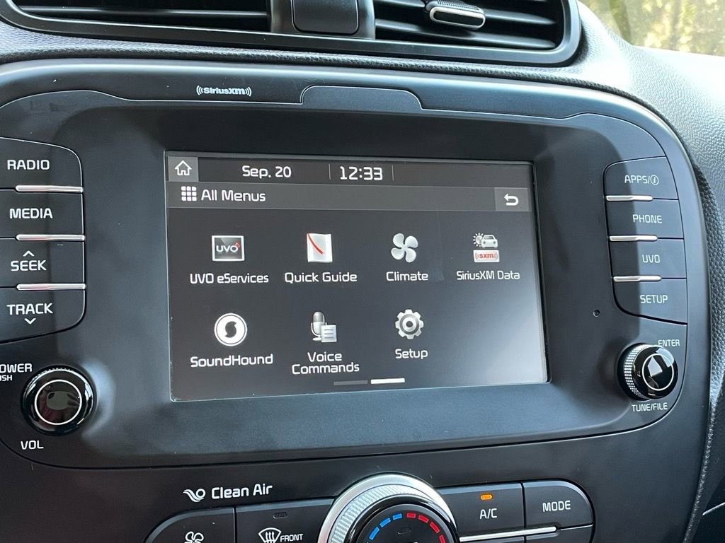 Used 2019 Kia Soul + image 10