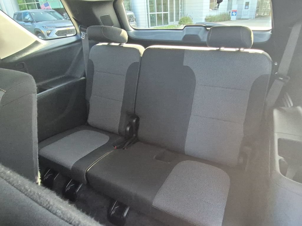 Used 2020 Chevrolet Traverse LS FWD image 22