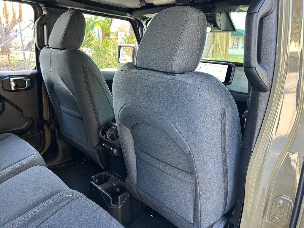 New 2026 Jeep Gladiator Sport image 32