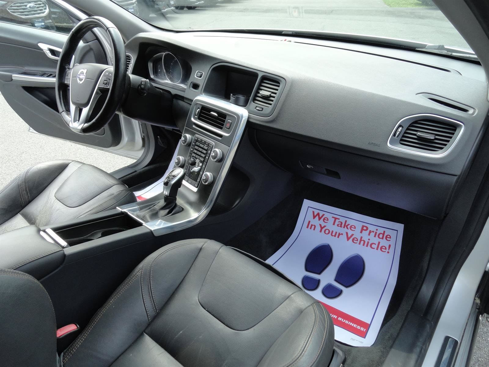 Used 2015 Volvo V60 T5 Cross Country w/ Protection Package AWD/4WD image 22