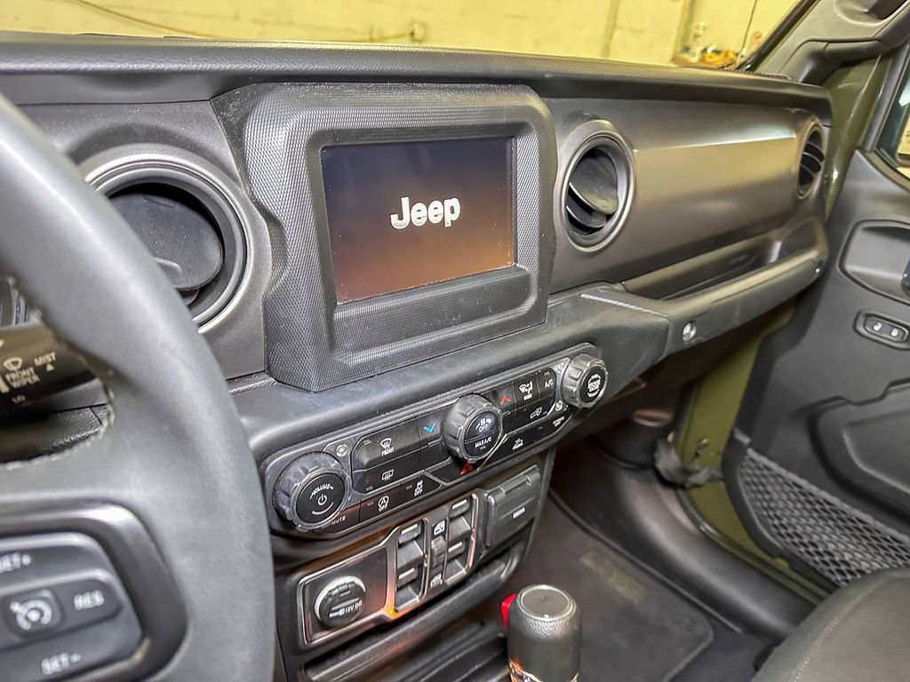 Certified 2023 Jeep Gladiator Sport image 37