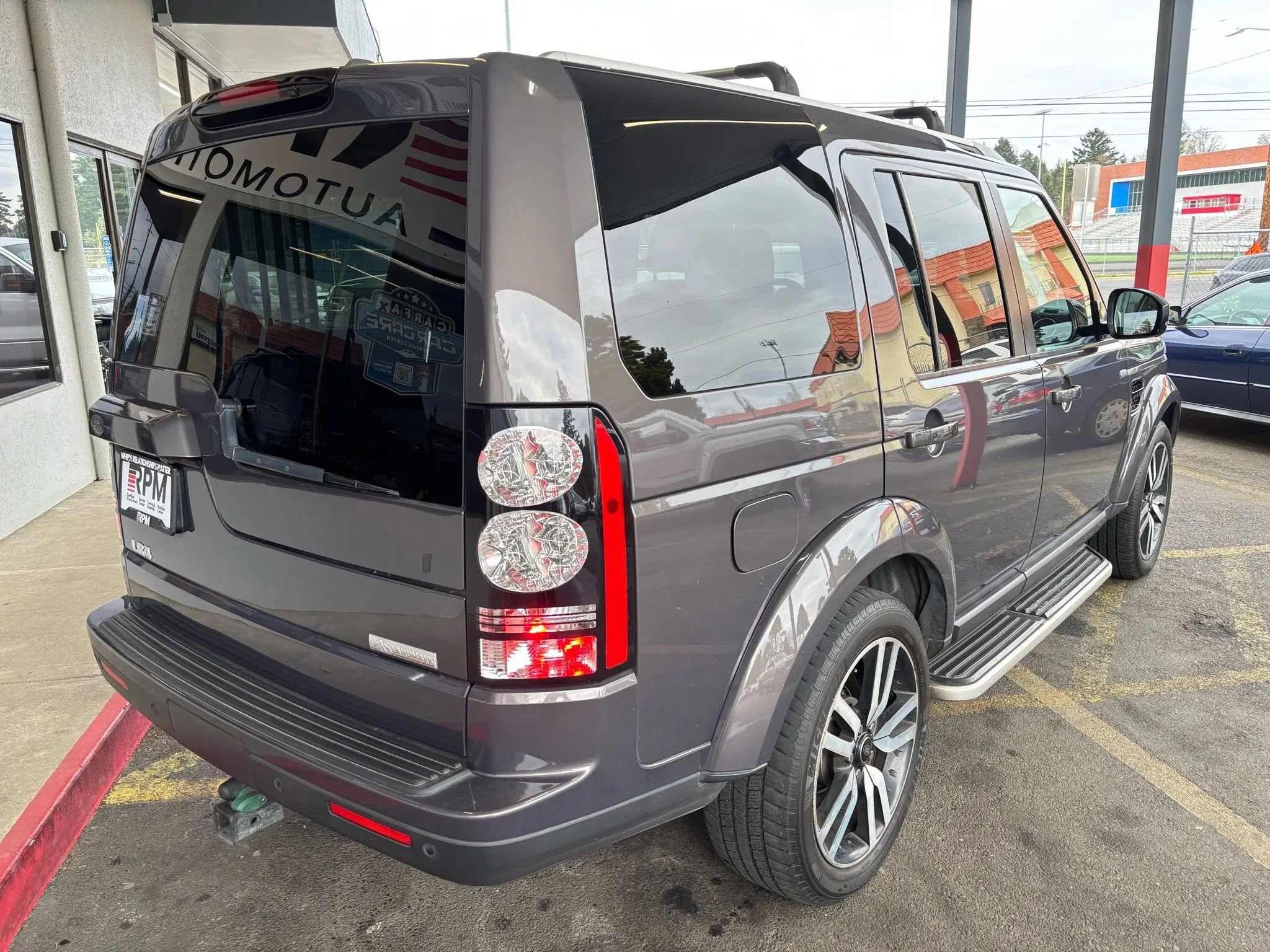 Used 2016 Land Rover LR4 HSE LUX image 7