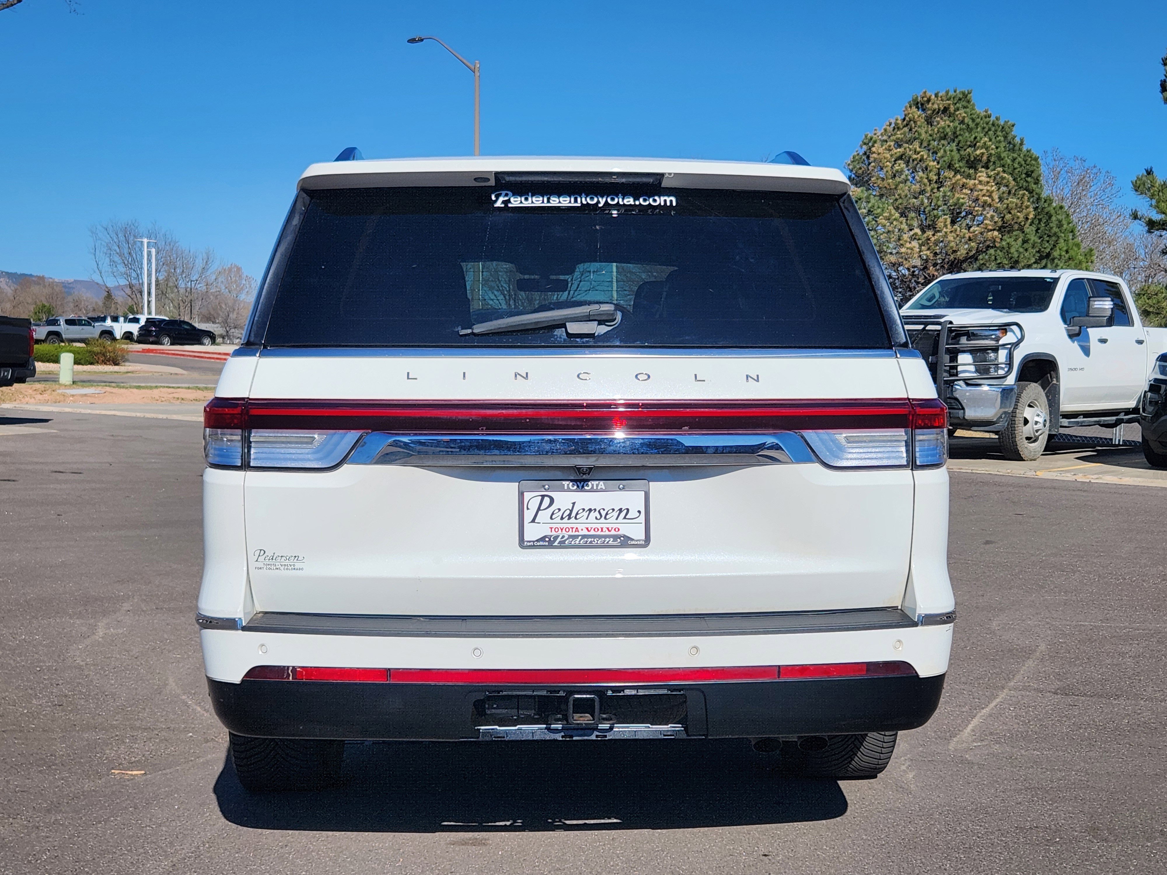 Used 2023 Lincoln Navigator L Reserve image 5