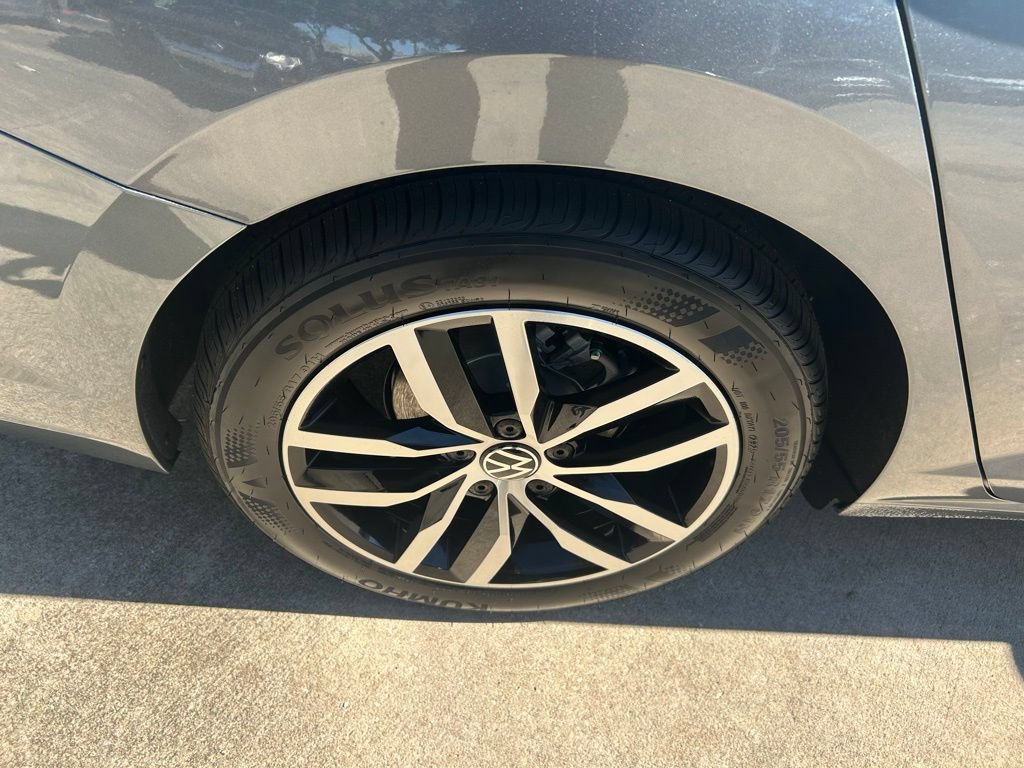 New 2026 Volkswagen Jetta SE FWD image 22