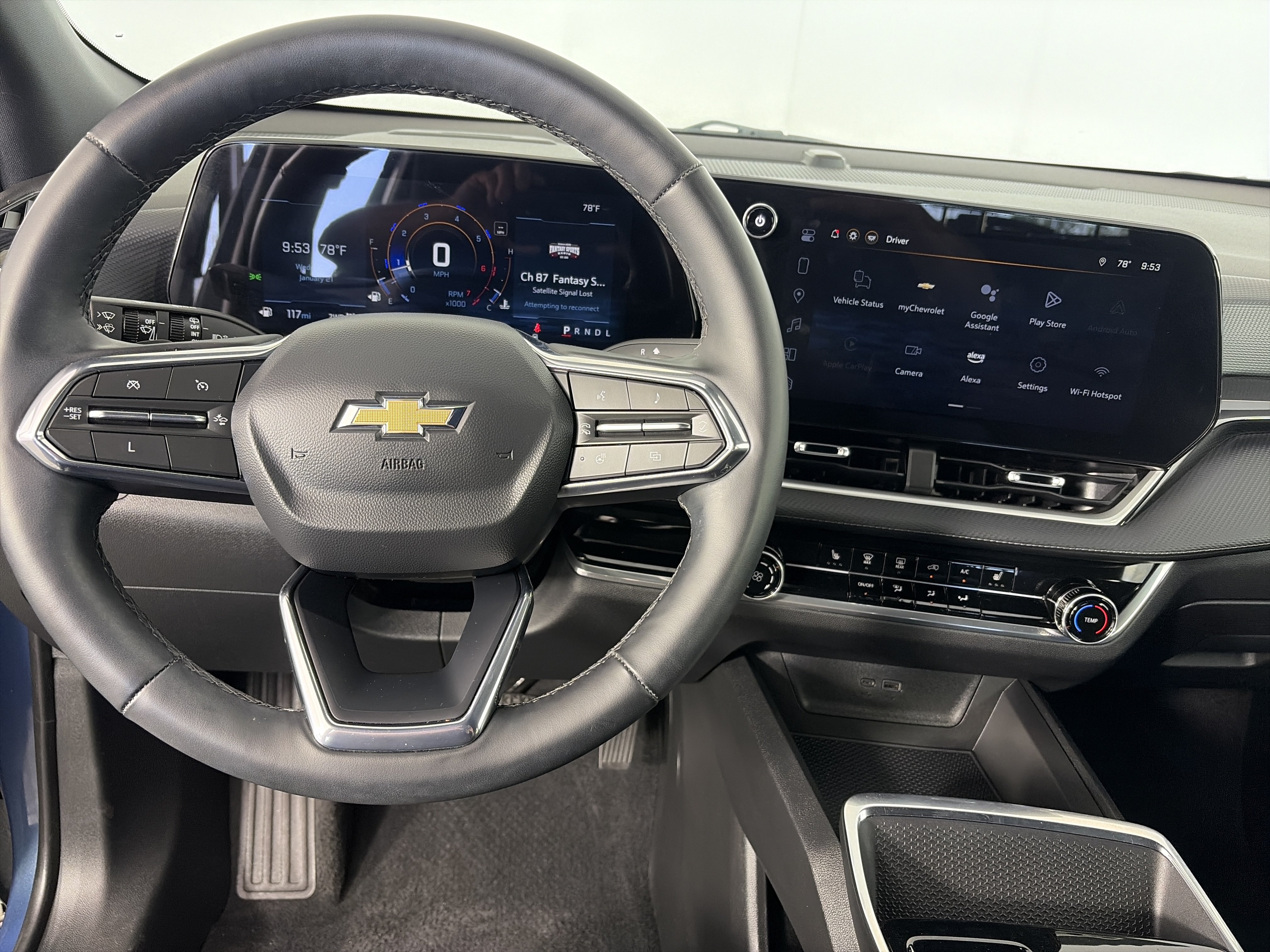Certified 2025 Chevrolet Equinox LT w/ Safety and Technology Package AWD/4WD image 3