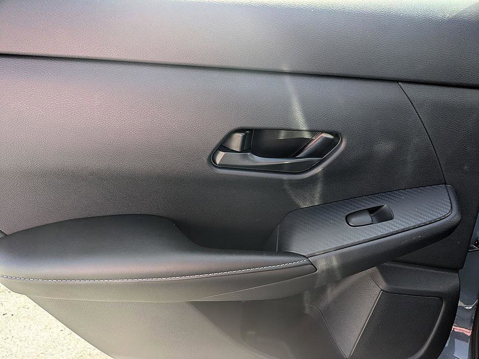 Used 2025 Nissan Sentra SV image 27