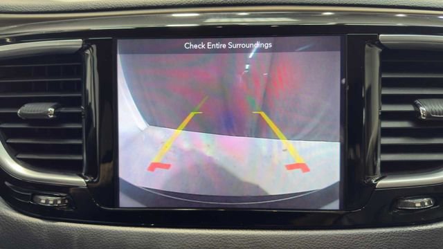 Used 2019 Chrysler Pacifica Touring-L Plus w/ Tire & Wheel Group FWD image 31