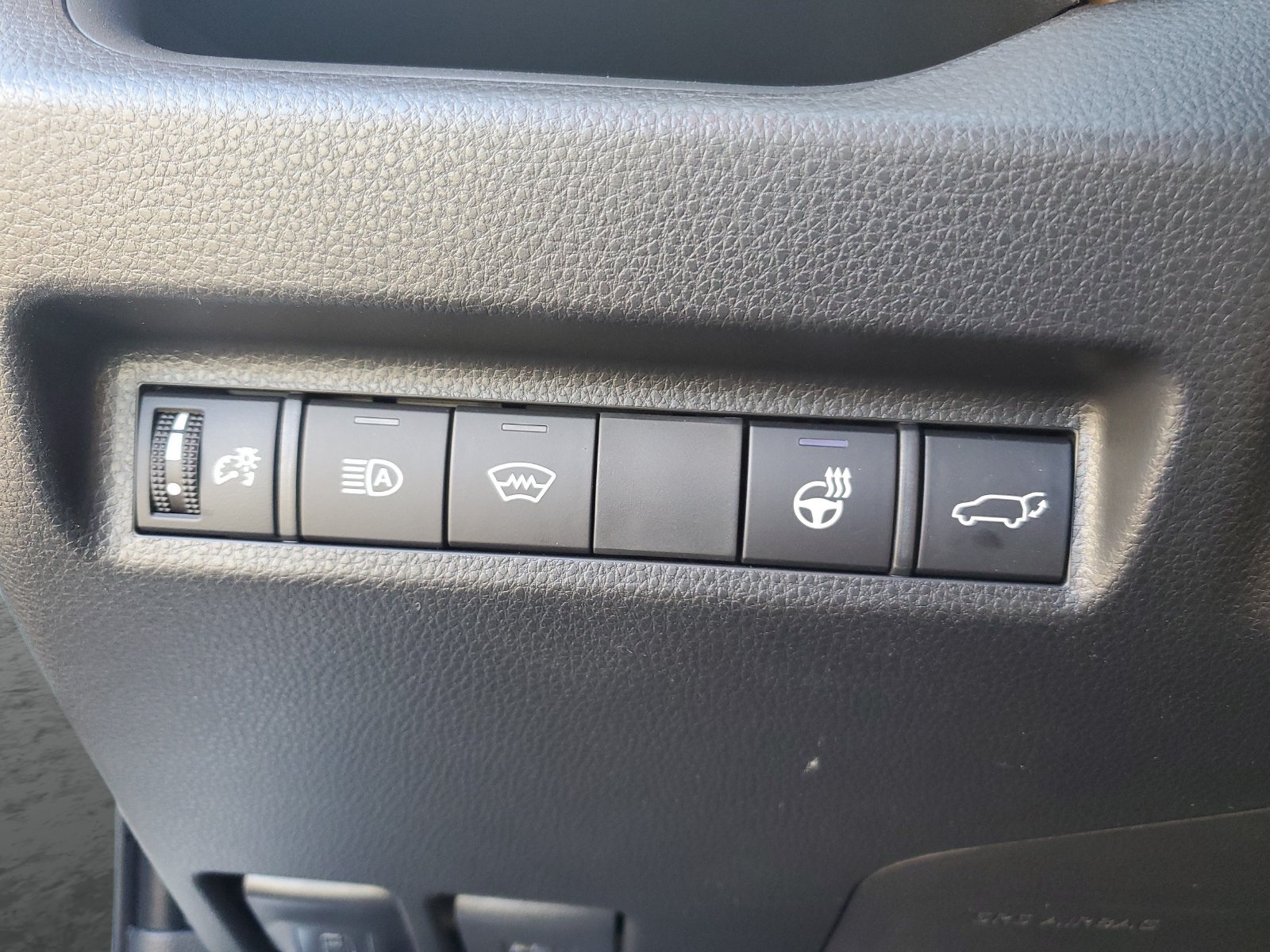 Used 2025 Toyota RAV4 XLE Premium w/ Weather Package FWD image 24