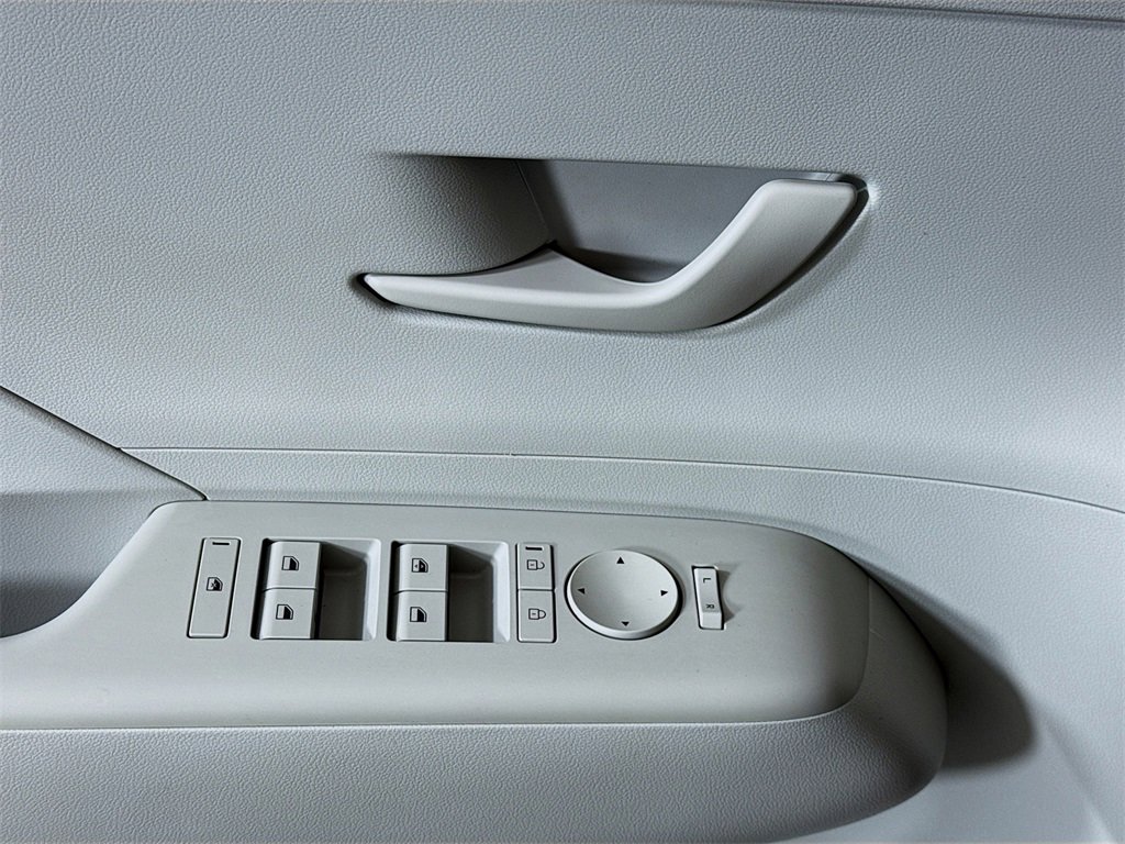 Certified 2024 Hyundai Kona SEL image 23