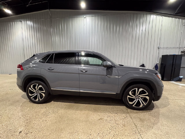 Used 2021 Volkswagen Atlas Cross Sport SEL Premium w/ Cross Sport MDO Package AWD/4WD image 4