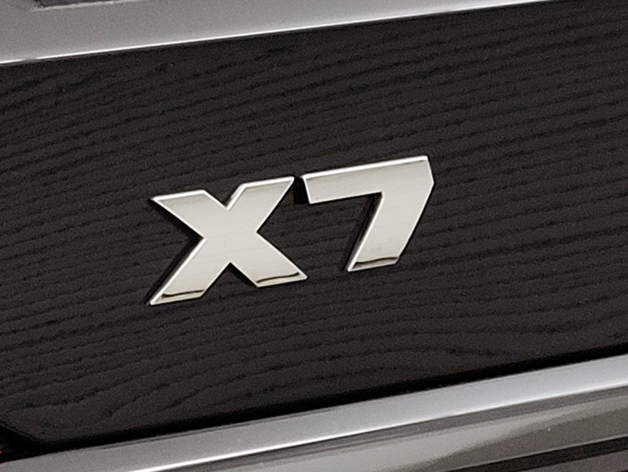 New 2026 BMW X7 M60i image 11