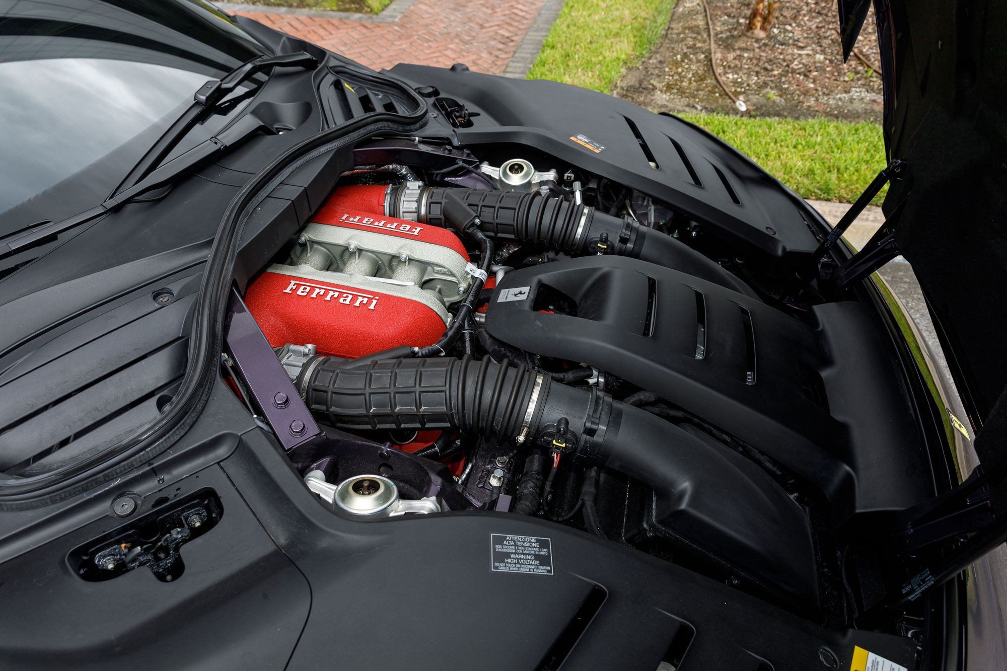 Used 2024 Ferrari Purosangue AWD/4WD image 51