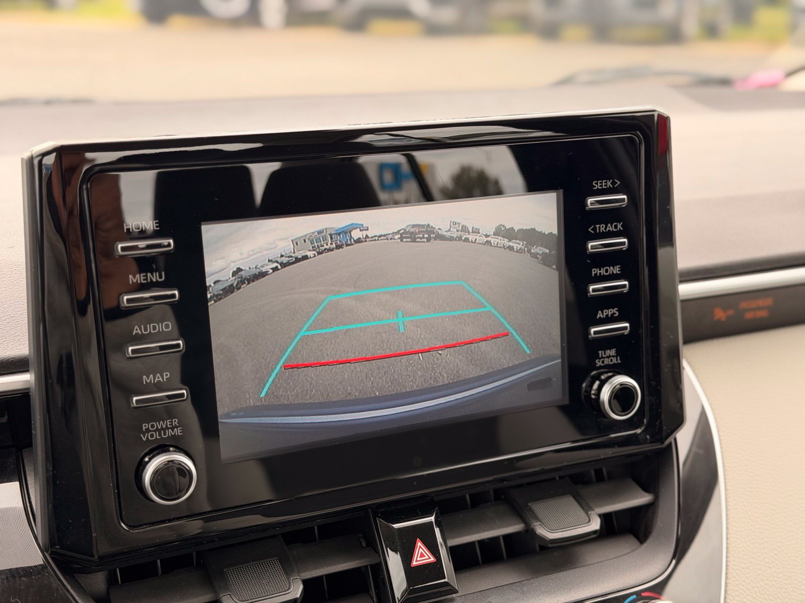 Used 2020 Toyota Corolla L FWD image 33