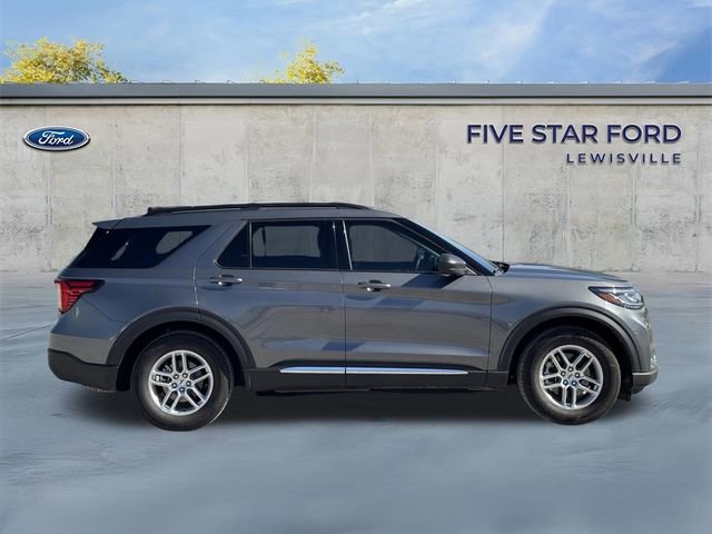 Used 2025 Ford Explorer Active w/ Active Comfort Package image 3
