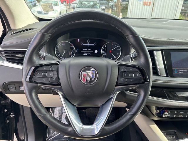 Used 2023 Buick Enclave Avenir image 9