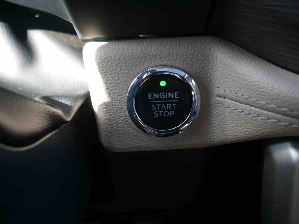 Used 2023 Ford Expedition Max Limited image 35