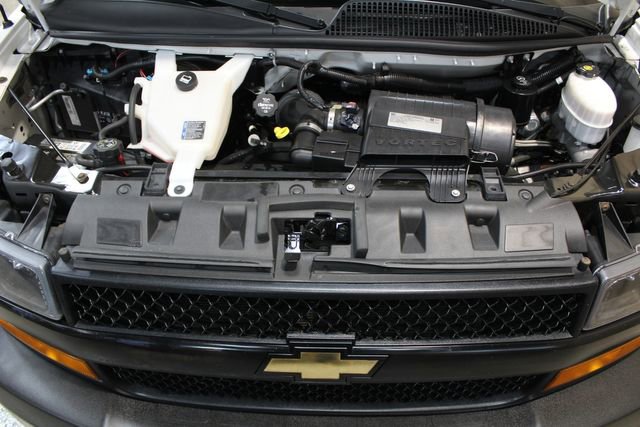 Used 2019 Chevrolet Express 2500 Extended image 24