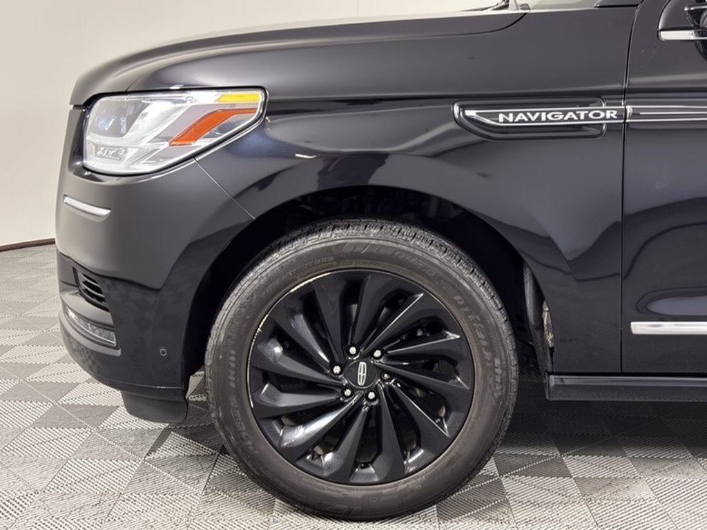 Used 2020 Lincoln Navigator Reserve w/ Equipment Group 208A Reserve RWD image 13