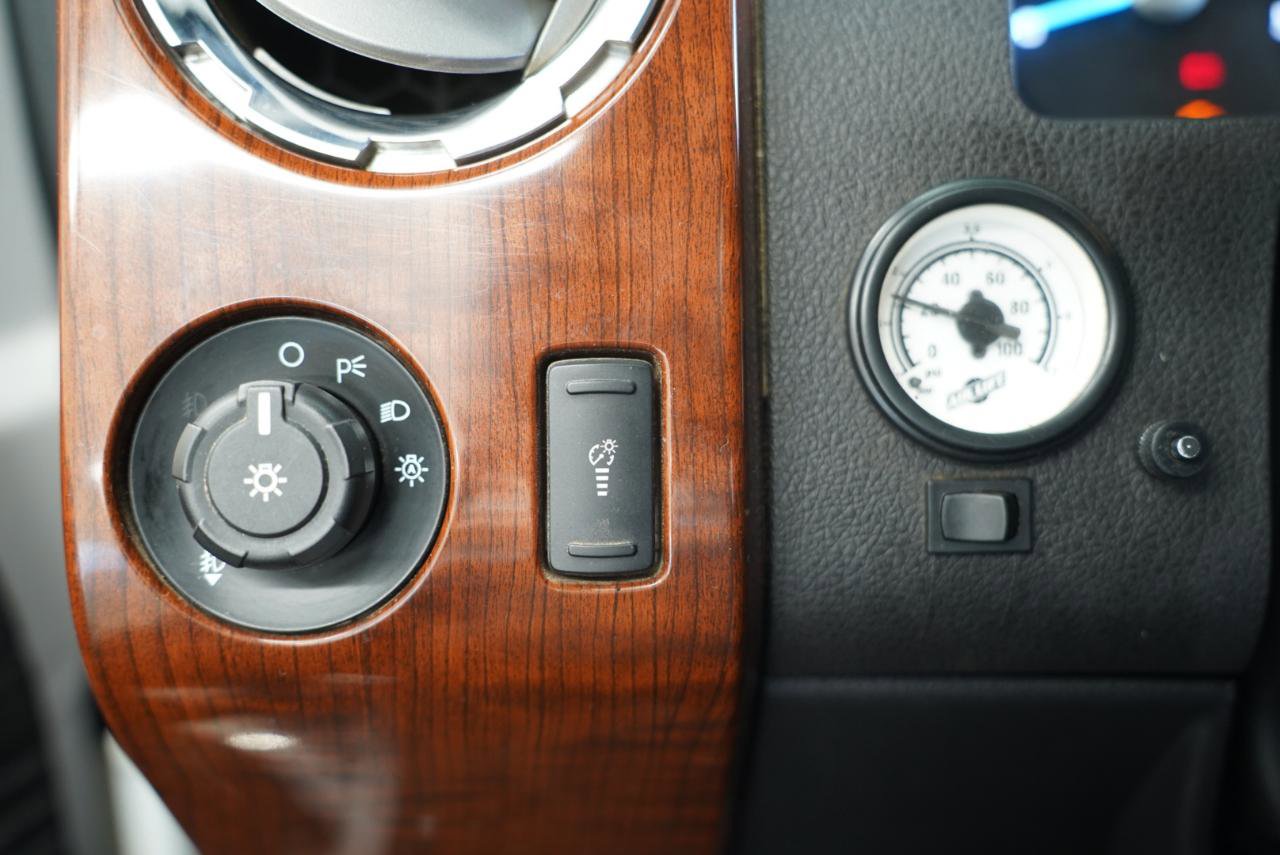 Used 2016 Ford F250 King Ranch w/ FX4 Off-Road Package AWD/4WD image 24