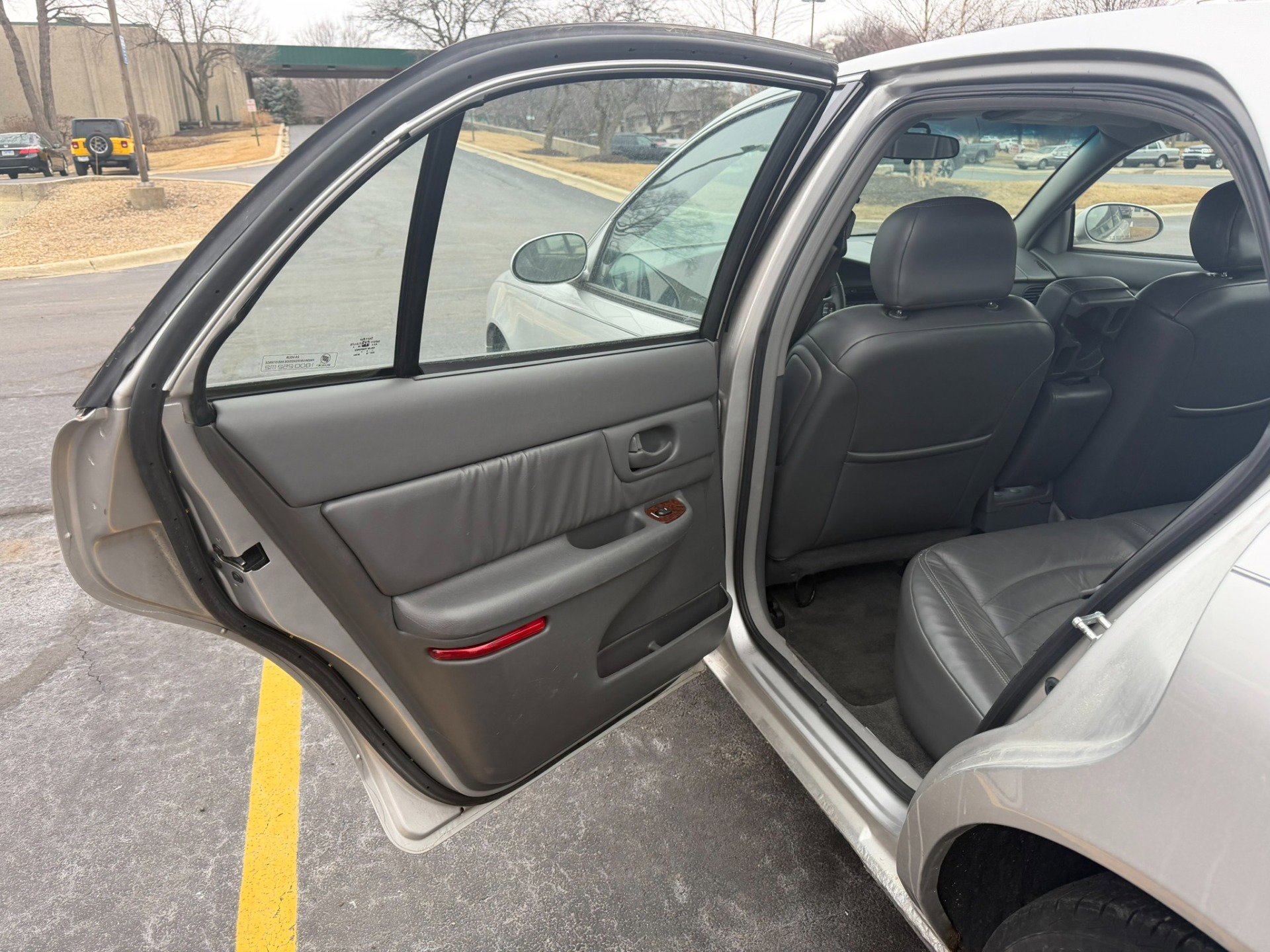 Used 2005 Buick Century Custom image 13