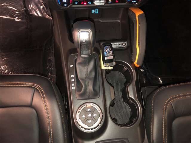 Used 2023 Ford Bronco Badlands image 23