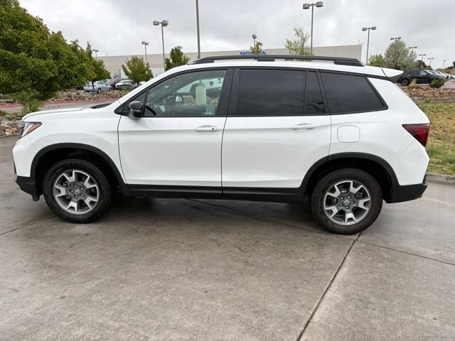 Used 2023 Honda Passport TrailSport image 4