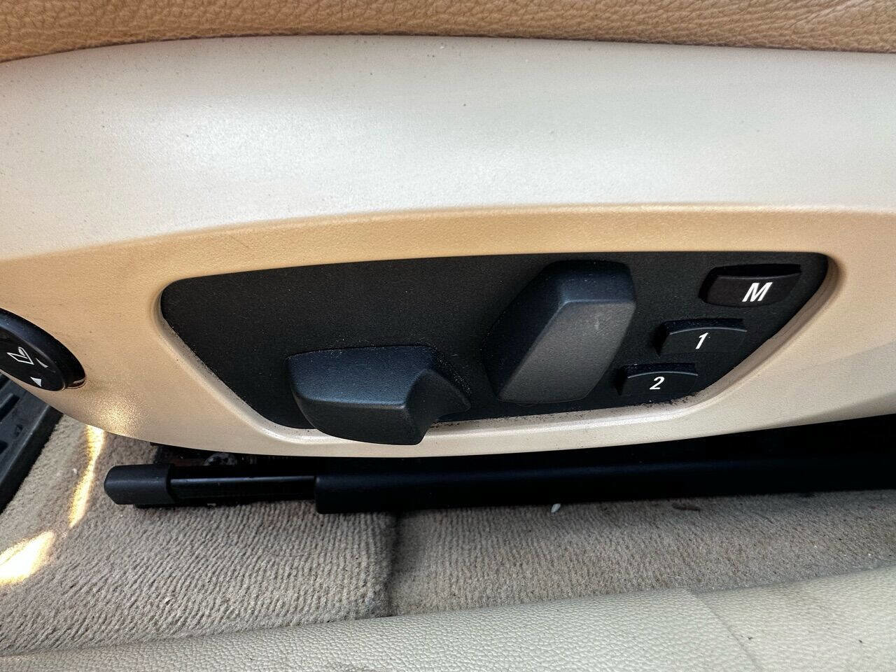 Used 2007 BMW 335i Sedan image 14