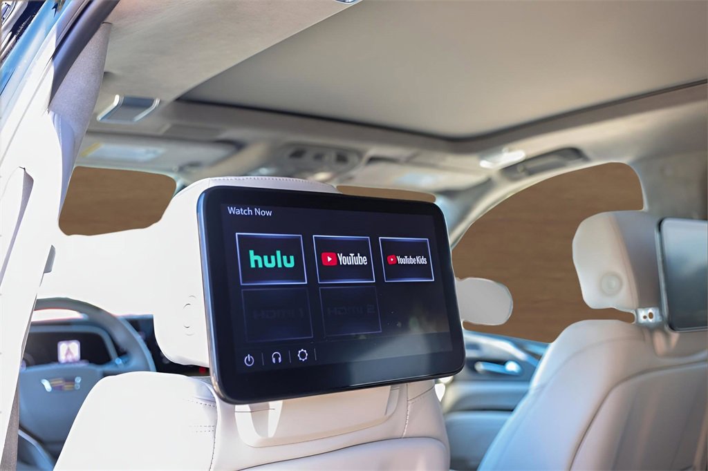 Certified 2024 Cadillac Escalade Premium Luxury Platinum w/ Heavy-Duty Trailer Package image 19