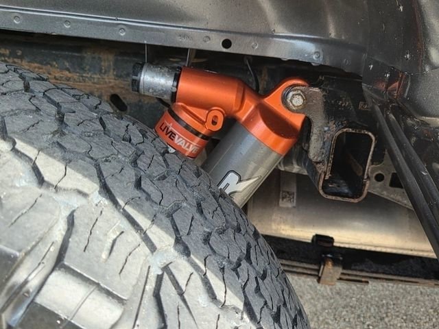 Used 2019 Ford F150 Raptor w/ Equipment Group 802A Luxury AWD/4WD image 19