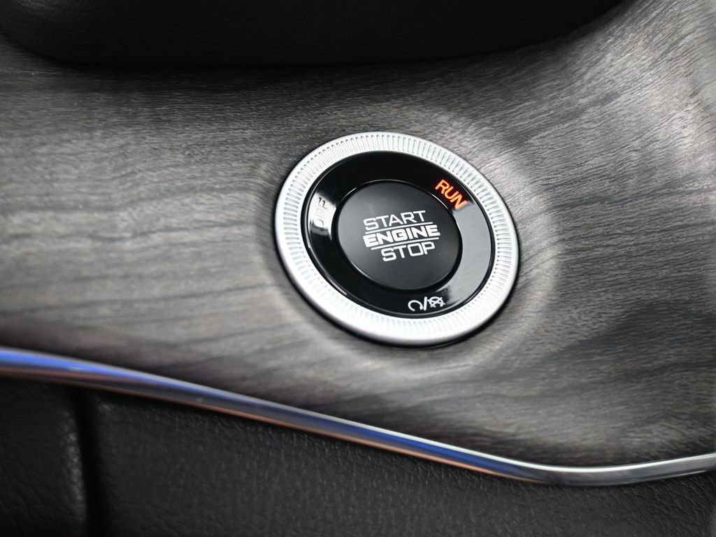 New 2025 Jeep Grand Cherokee L Overland AWD/4WD image 24