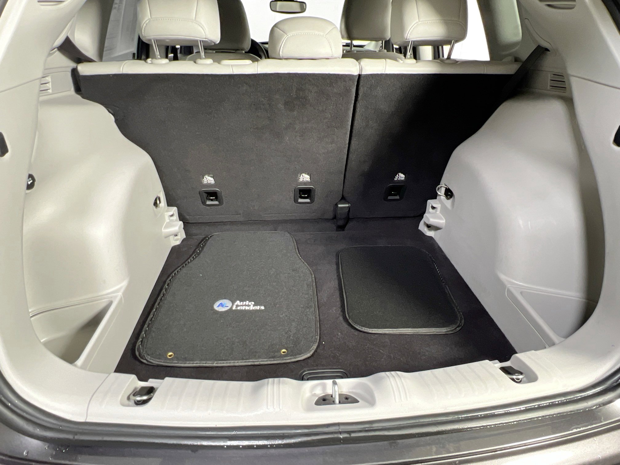 Used 2022 Jeep Compass Latitude image 23