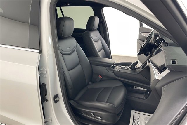 Used 2023 Cadillac XT6 Luxury image 47