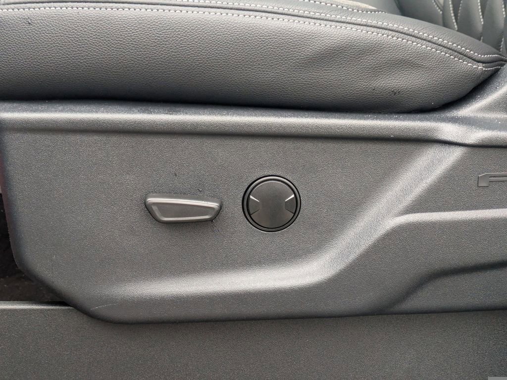 New 2026 Ford F250 XLT w/ XLT Premium Package image 20