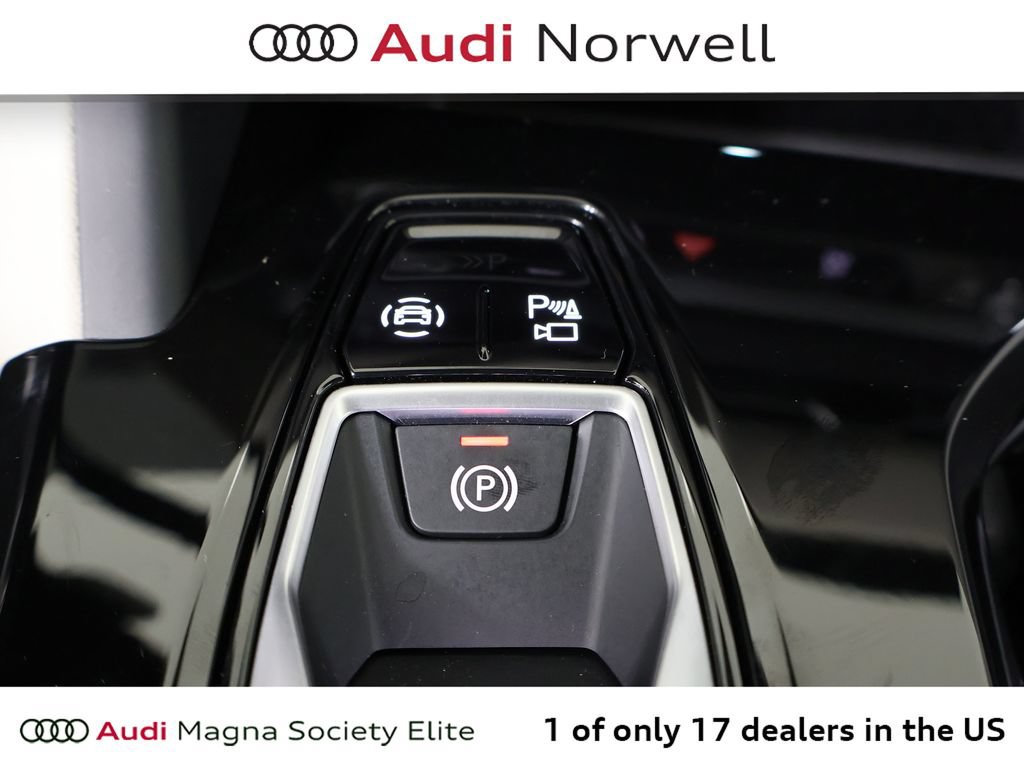 Used 2025 Audi Q5 Premium AWD/4WD image 5