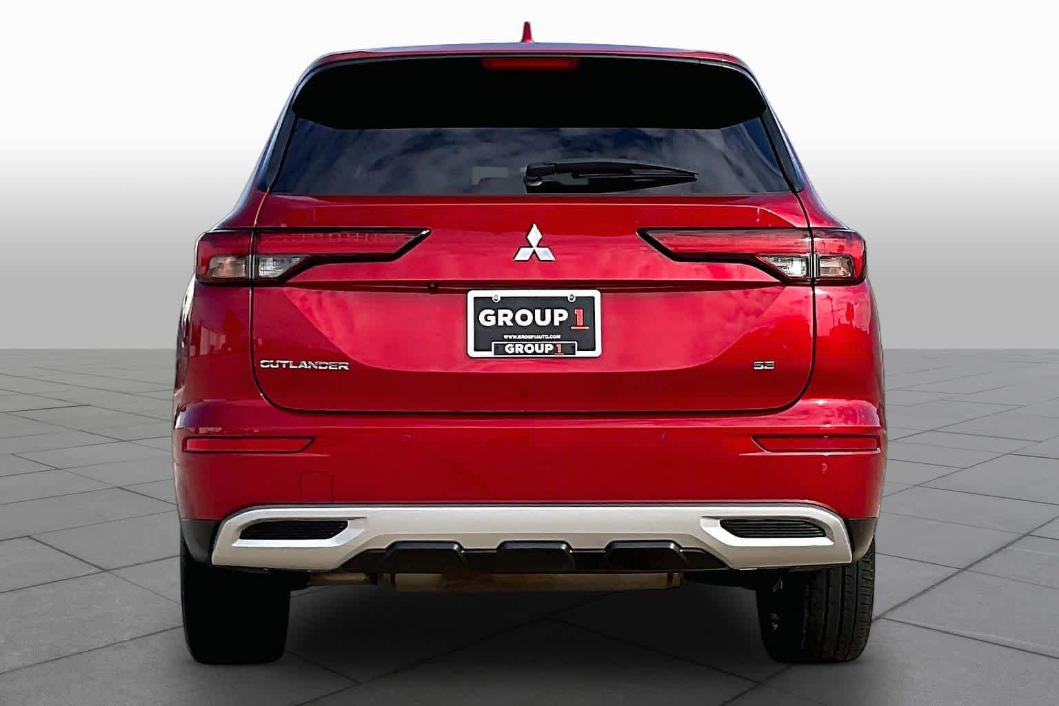 Used 2024 Mitsubishi Outlander SE FWD image 10