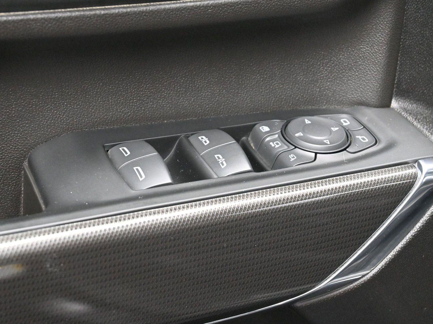 Used 2023 GMC Sierra 3500 AT4 w/ AT4 Premium Plus Package image 11