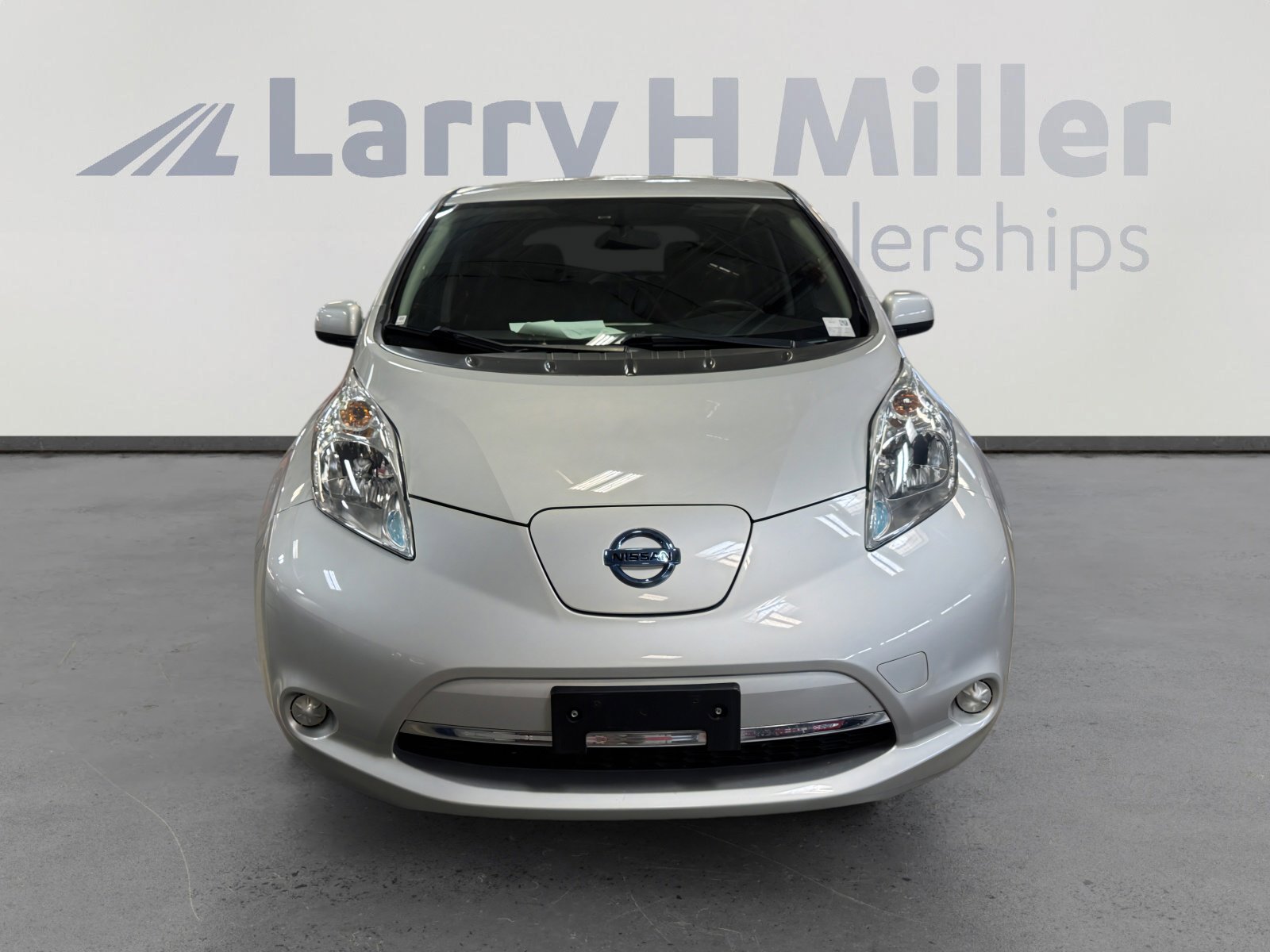 Used 2017 Nissan Leaf SV FWD image 8