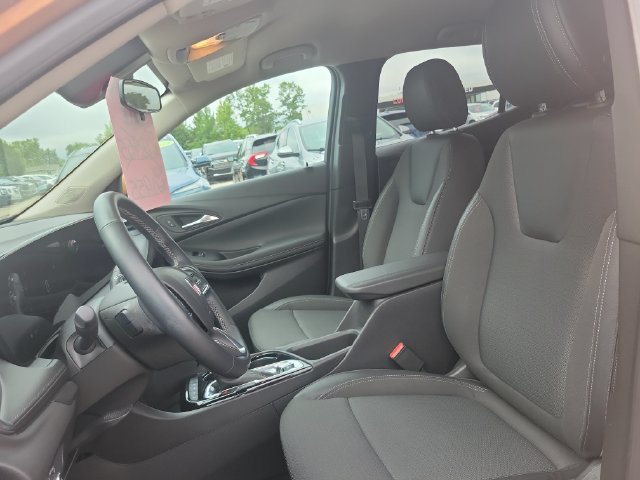 Used 2024 Buick Encore GX Preferred w/ Comfort Package AWD/4WD image 5