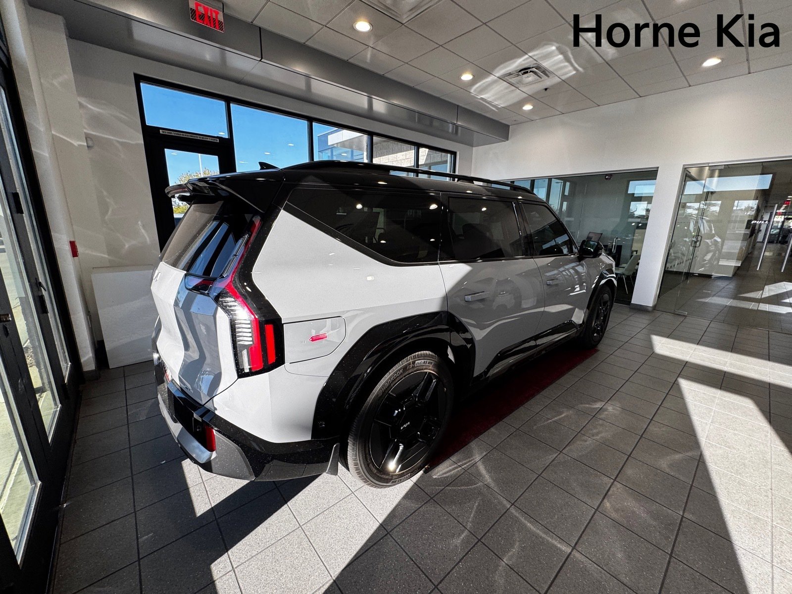 New 2026 Kia EV9 GT-Line image 4