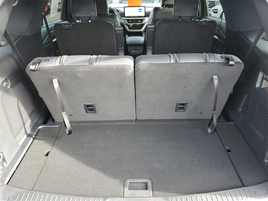 Used 2025 Ford Explorer ST-Line image 31