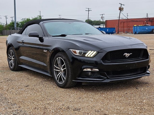 Used 2017 Ford Mustang GT Premium RWD image 3