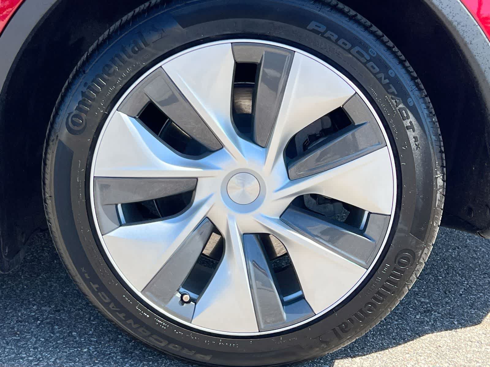Used 2020 Tesla Model Y Long Range AWD/4WD image 14