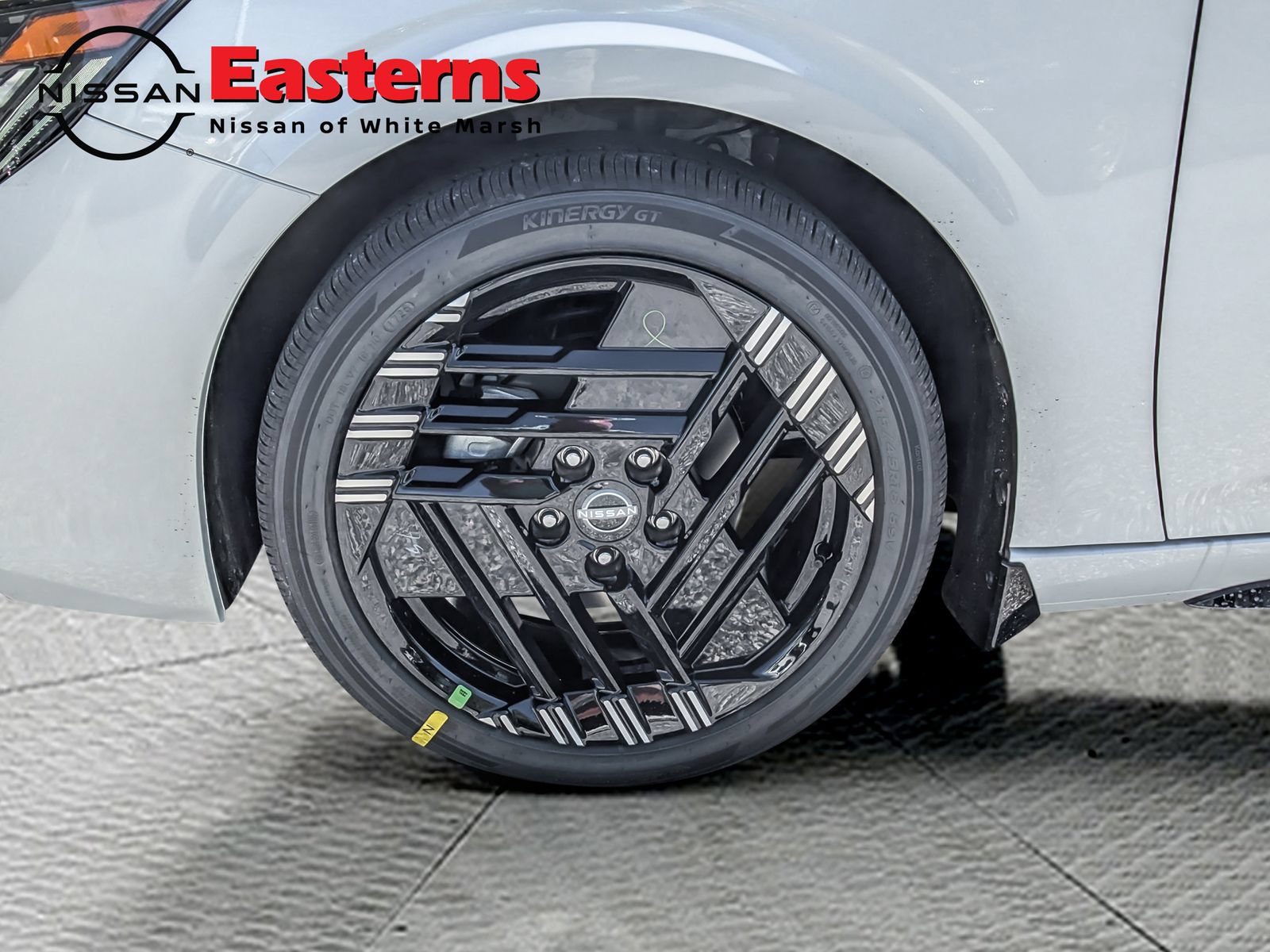 New 2027 Nissan Sentra SR w/ SR Premium Package FWD image 9