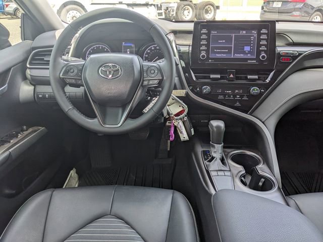 Used 2024 Toyota Camry SE FWD image 16