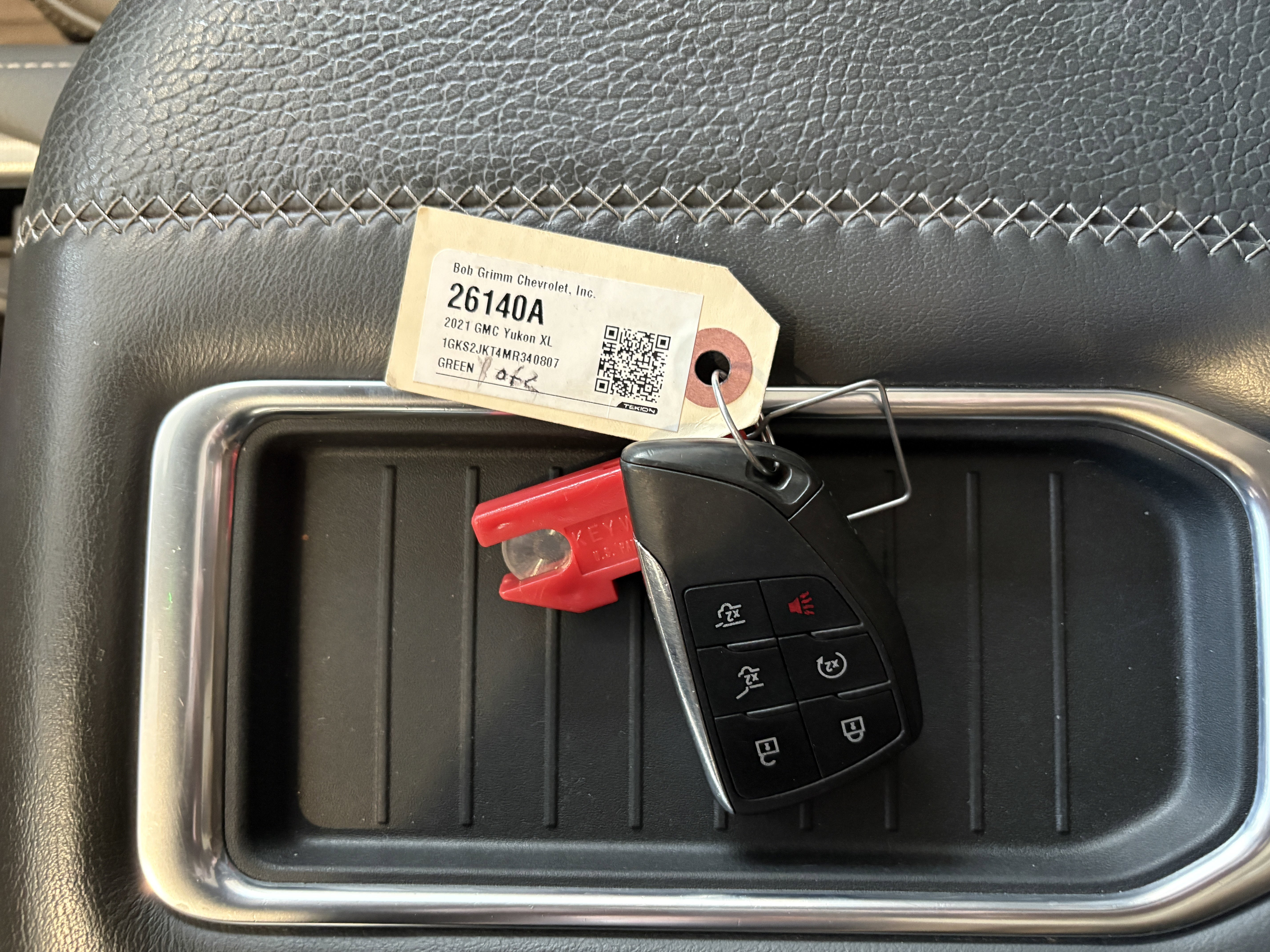 Used 2021 GMC Yukon XL Denali w/ Denali Ultimate Package image 25