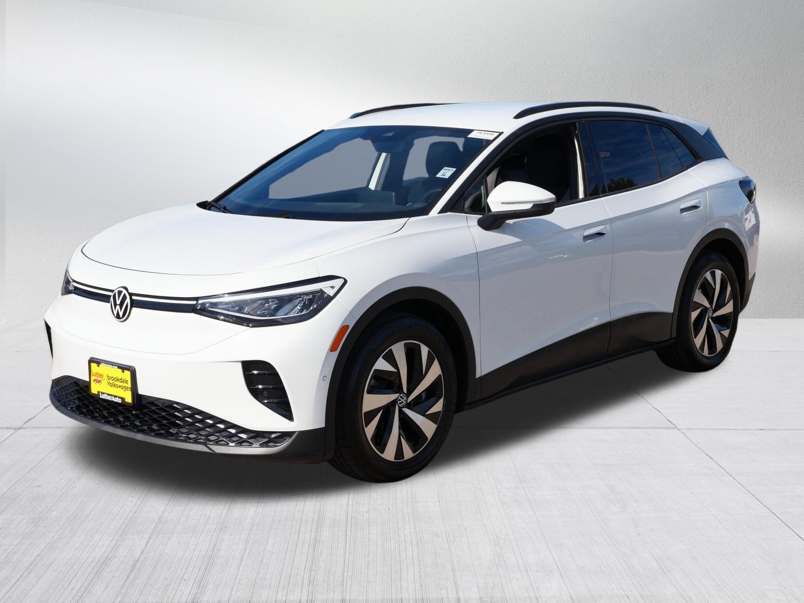 Used 2024 Volkswagen ID.4 2WD image 3