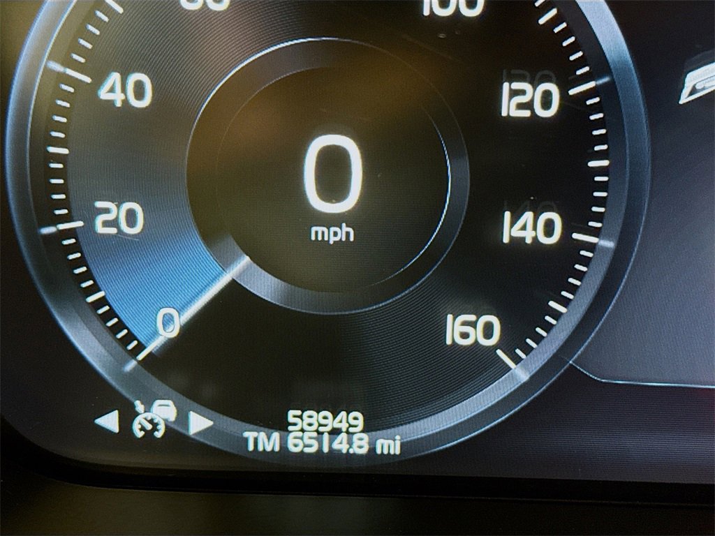 Used 2019 Volvo V90 T5 Cross Country w/ Advanced Package image 13