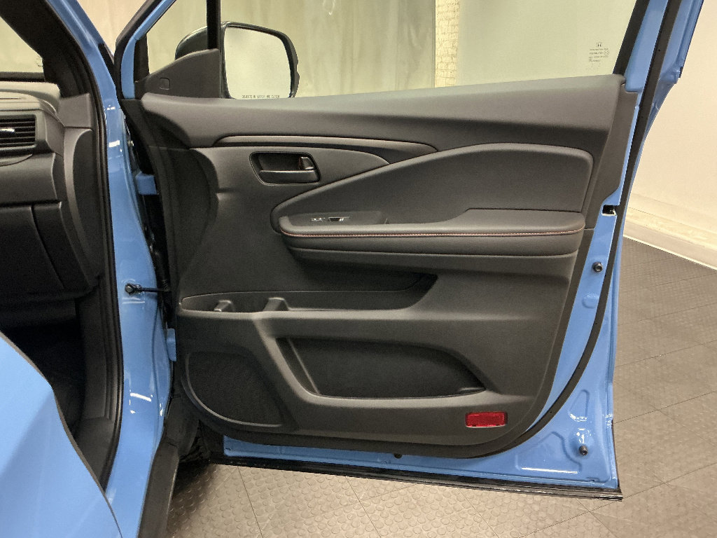 Used 2025 Honda Ridgeline TrailSport+ image 37