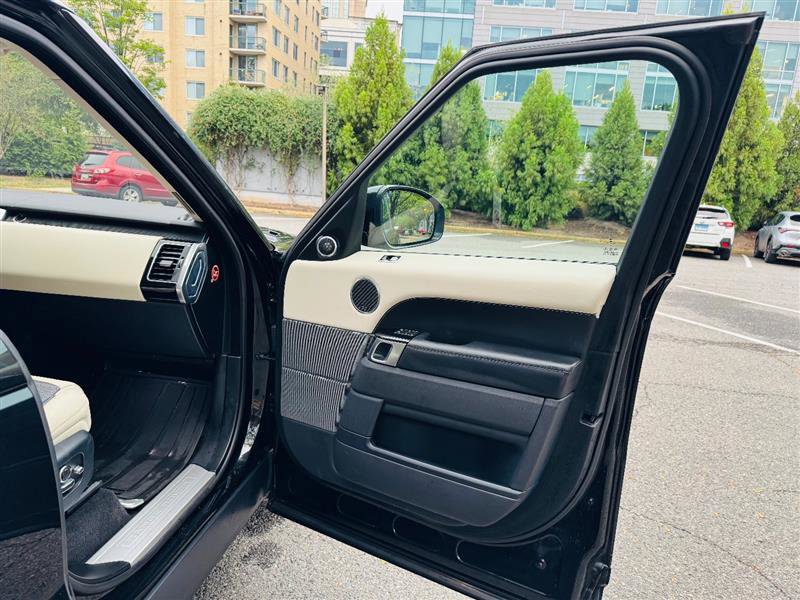 Used 2019 Land Rover Range Rover Sport HSE Dynamic image 30